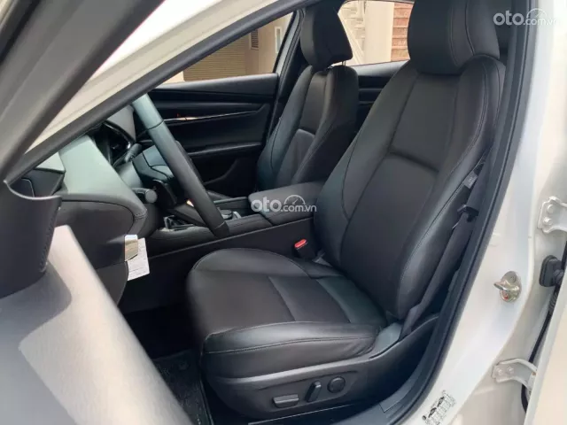 Mazda 3 Sedan 1.5L Luxury 2023 12