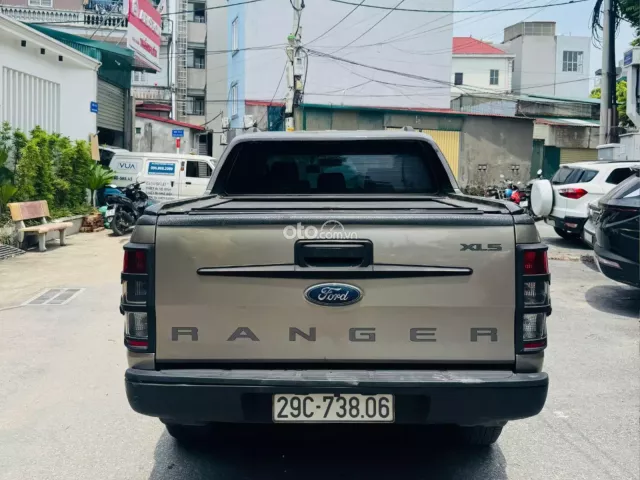 Cần bán xe For Ranger bản XLS năm 2016 số tự động