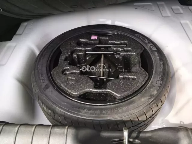 Hyundai Elantra 2.0 AT Cao cấp 2024 18