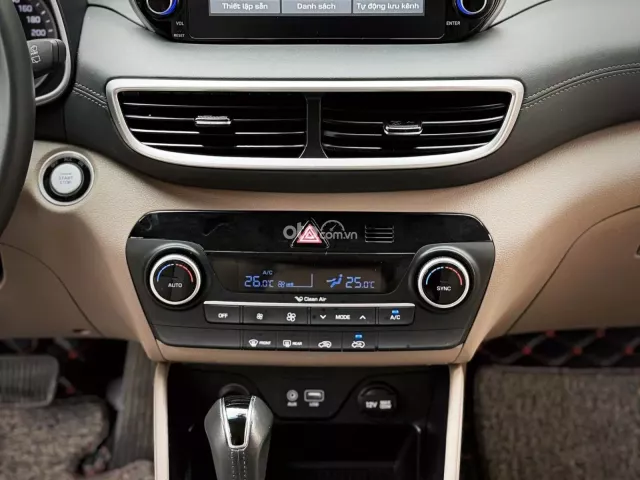 Hyundai Tucson 2.0 Tiêu chuẩn 2020 8