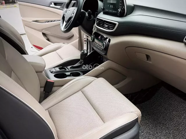 Hyundai Tucson 2.0 Tiêu chuẩn 2020 11