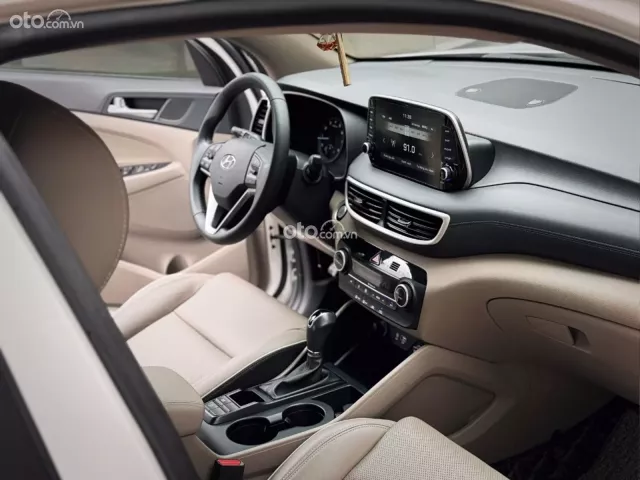 Hyundai Tucson 2.0 Tiêu chuẩn 2020 7