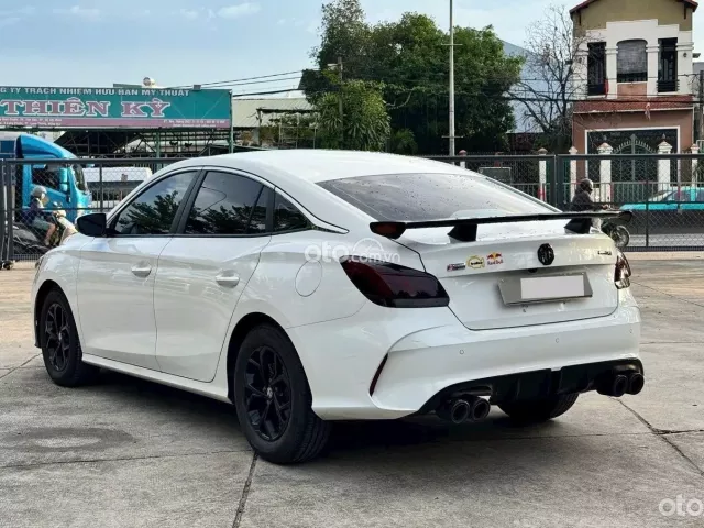 MG 5 STD 2024 4