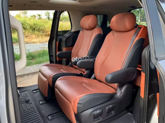 Kia Carnival 2.2D Signature 2025 15