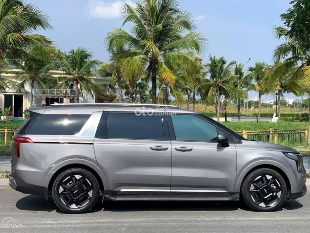 Kia Carnival 2.2D Signature 2025 4