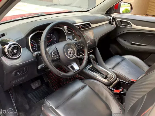 MG ZS STD+ 2022 5