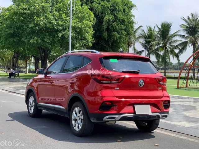 MG ZS STD+ 2024 4