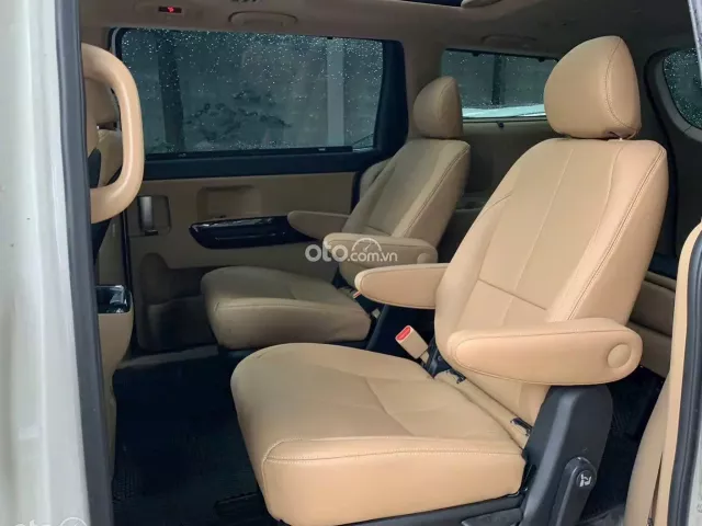 Kia Sedona 2.2 DAT 2020 15