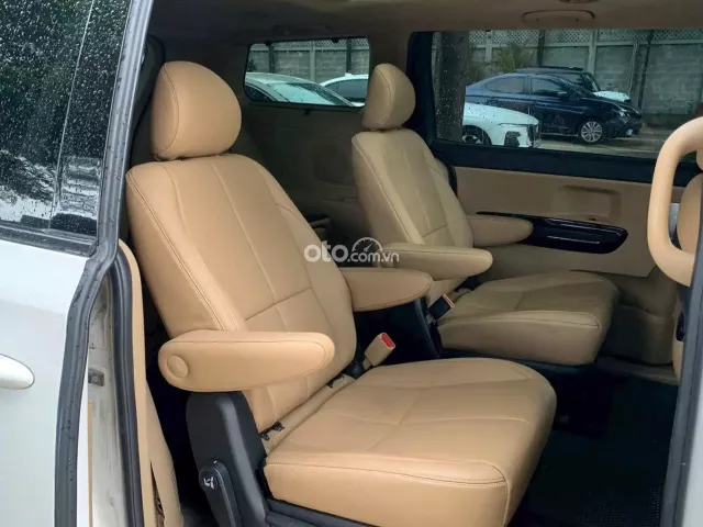 Kia Sedona 2.2 DAT 2020 9
