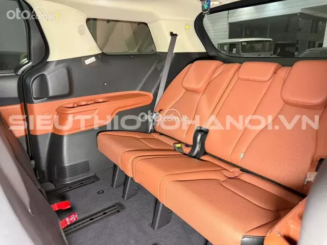Kia Carnival 2.2D Signature 2025 12