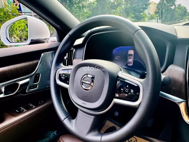 Volvo S90 2022 14