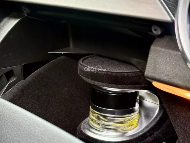 Mercedes-Benz C180 AMG 2021 5