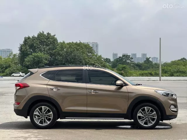 Hyundai Tucson 2.0 Đặc biệt 2019 4
