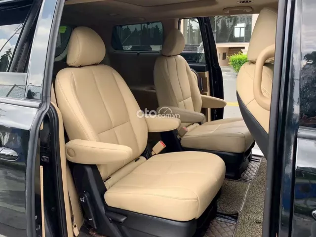 Kia Sedona 2.2 DAT 2018 9
