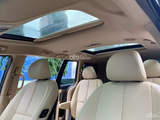 Kia Sedona 2.2 DAT 2018 10