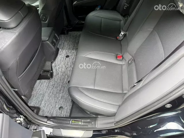 Toyota Camry 2.5HV 2025 10