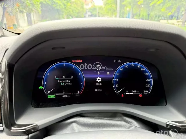 Toyota Camry 2.5HV 2025 9