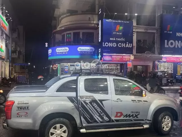 Isuzu D-Max LS 2.5 4x2 AT 2014 5