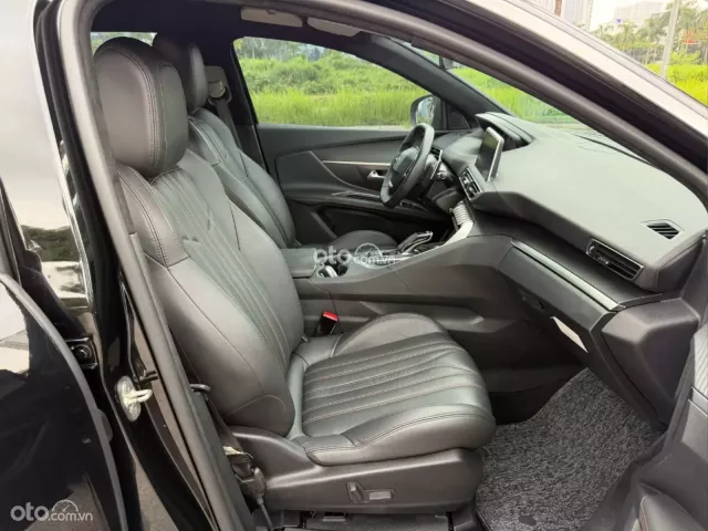 Peugeot 3008 Active 2020 7
