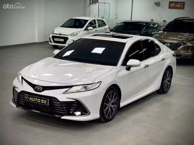 Toyota Camry 2.5Q 2022 3
