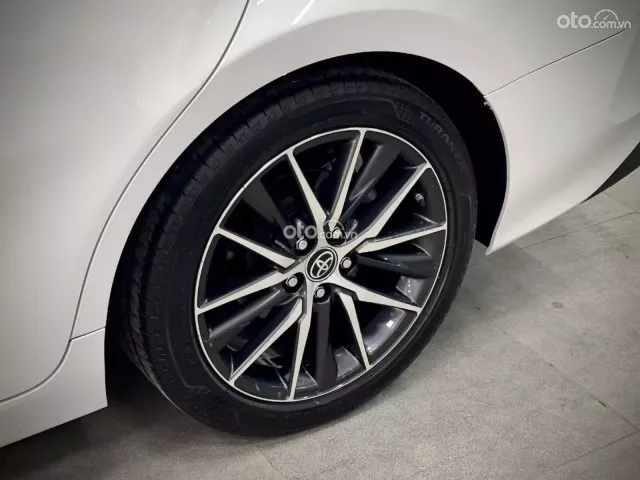 Toyota Camry 2.5Q 2022 8
