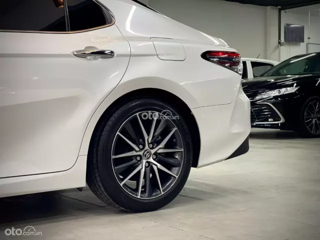 Toyota Camry 2.5Q 2022 7