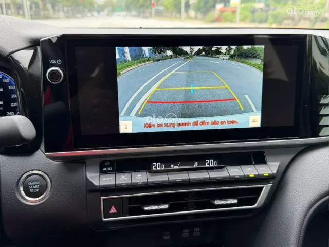 Toyota Camry 2.0Q 2025 6