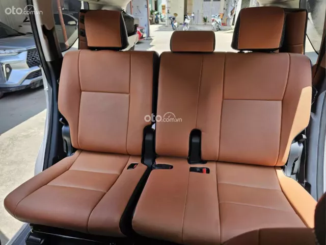 Toyota Innova 2.0E 2017 15