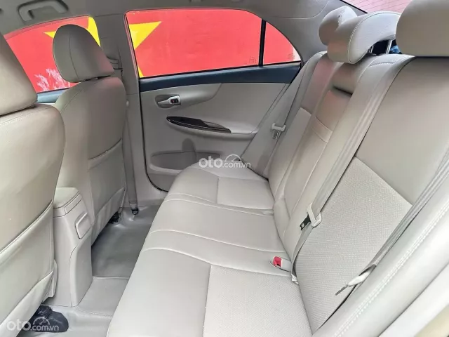 Toyota Corolla Altis 2012 16