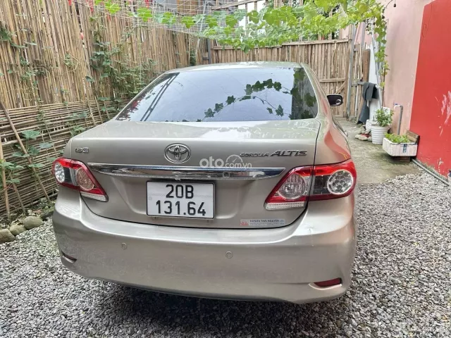 Toyota Corolla Altis 2012 3