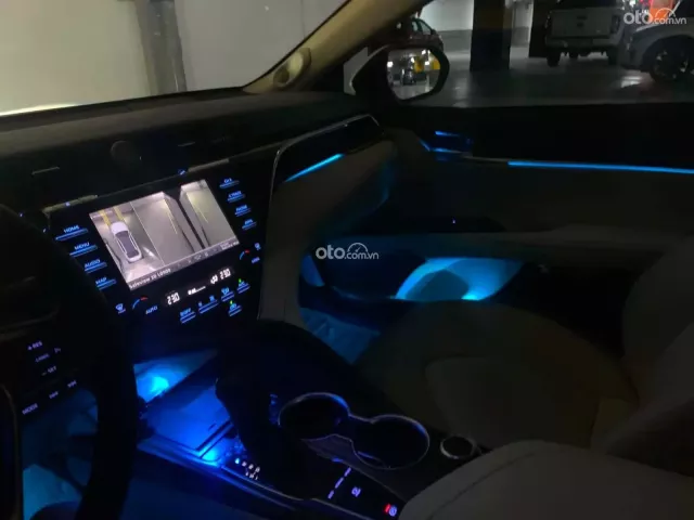Toyota Camry 2.5Q 2020 8