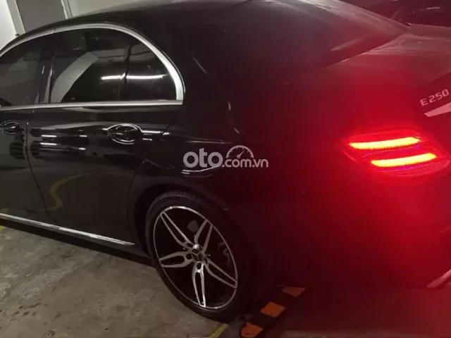Mercedes-Benz E250 E250 2017 5