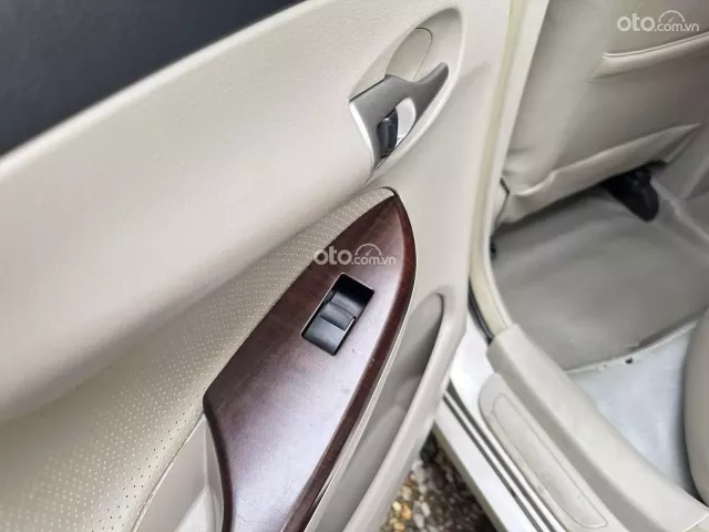 Toyota Corolla Altis 2012 13