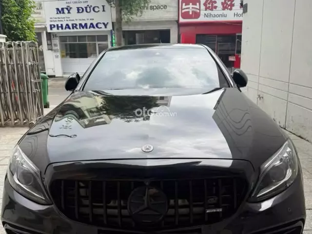 Mercedes-Benz C300 AMG 2019