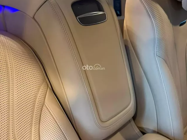 Mercedes-Benz GLS 450 4Matic 2021 8