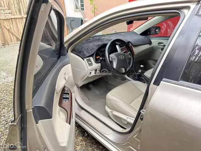 Toyota Corolla Altis 2012 9