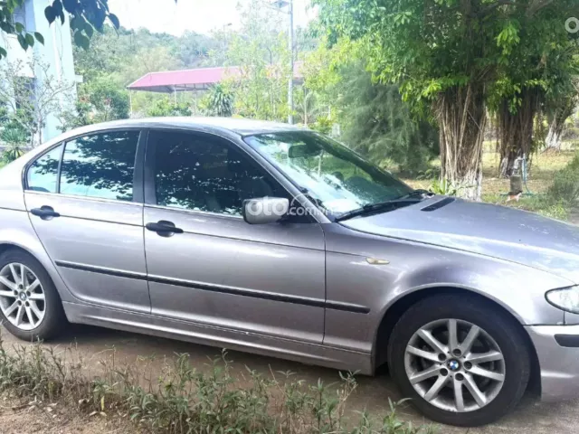 BMW 318i 2005 3
