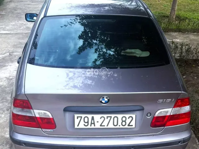 BMW 318i 2005 5