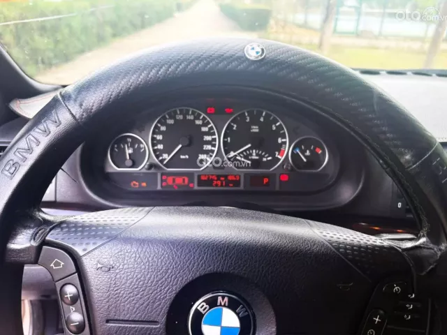 BMW 318i 2005 9