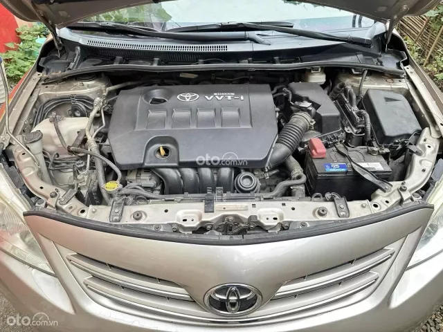 Toyota Corolla Altis 2012 18