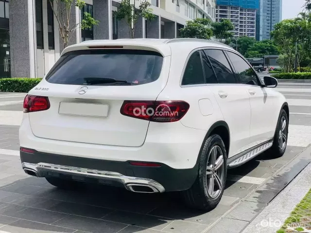 Mercedes-Benz GLC 200 4Matic 2022 4