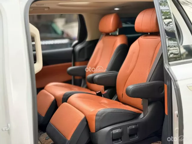 Kia Carnival 2.2D Signature 2023 7