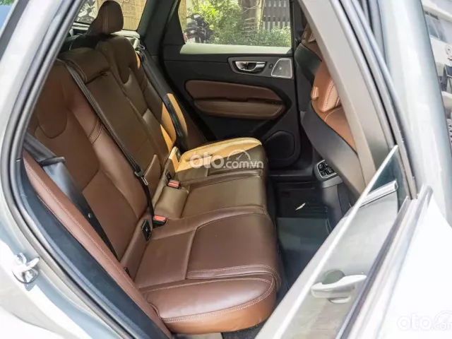 Volvo XC60 2025 9