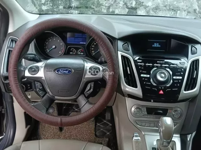 Ford Focus 2014 9