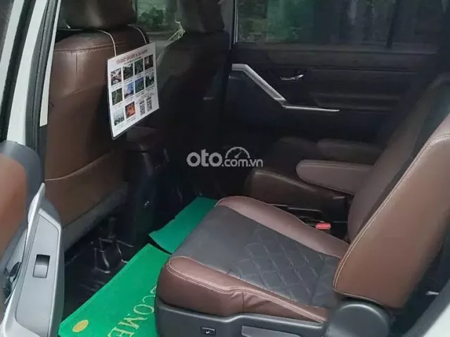 Toyota Innova 2.0 Venturer AT 2024 5