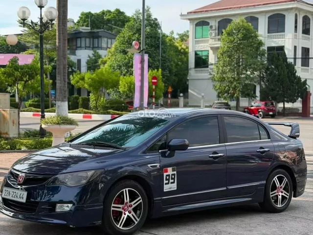 Honda Civic 2007 3