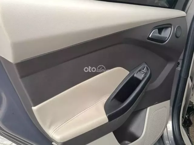 Ford Focus 2014 8