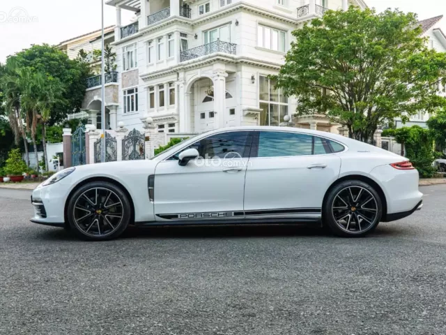 Porsche Panamera 4 Executive 2019 2