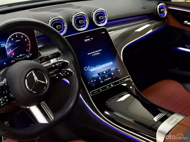 Mercedes-Benz C300 AMG 2022 10