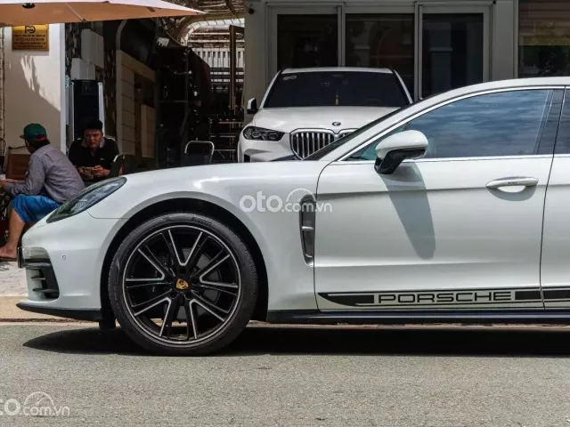 Porsche Panamera 4 Executive 2020 6